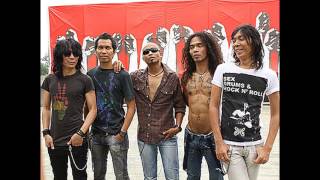 Download lagu Slank Bendera Setengah Tiang mp3