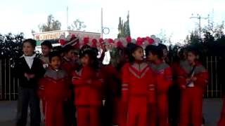 Niños de primaria cantando las de Espinoza Paz :S