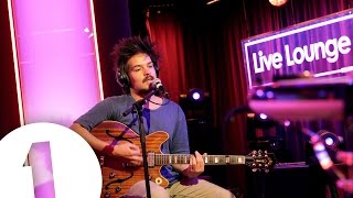 Video thumbnail of "Milky Chance - Flashed Junk Mind in the Live lounge"