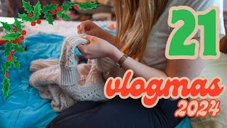 Day 21 - salty days sweater surgery // Vlogmas 2024