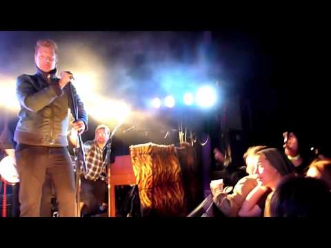 ARCTIC MONKEYS US- PIONEERTOWN: Josh Homme with Eagles of Death Metal