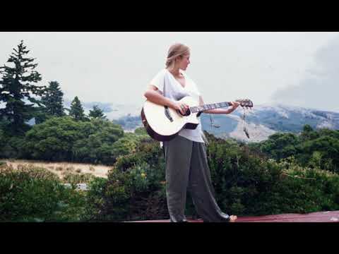 Video thumbnail for 1000 Miles Away (Live)