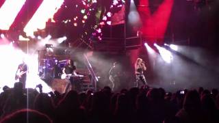 Gypsy Heart Tour  Quito - Smells Like Teen Spirit Performance - 29/04/11