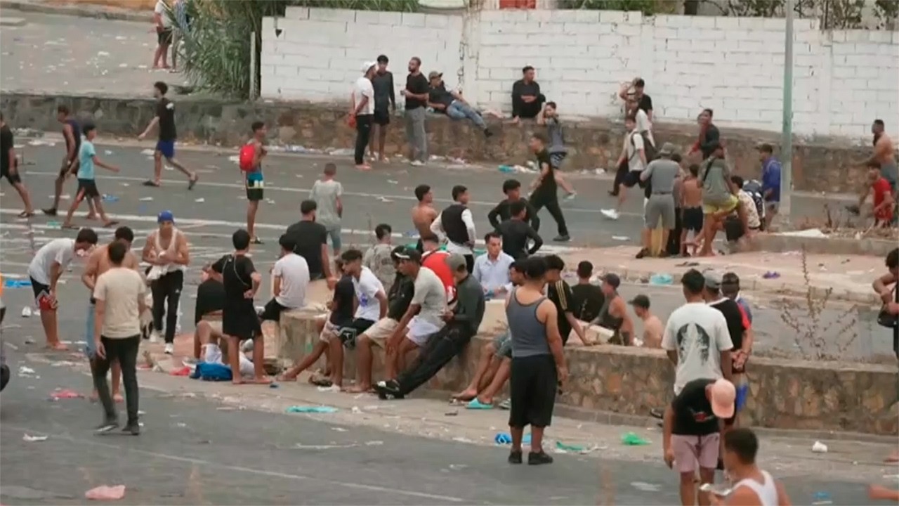 Fuera de control: Crisis migratoria en Ceuta, España