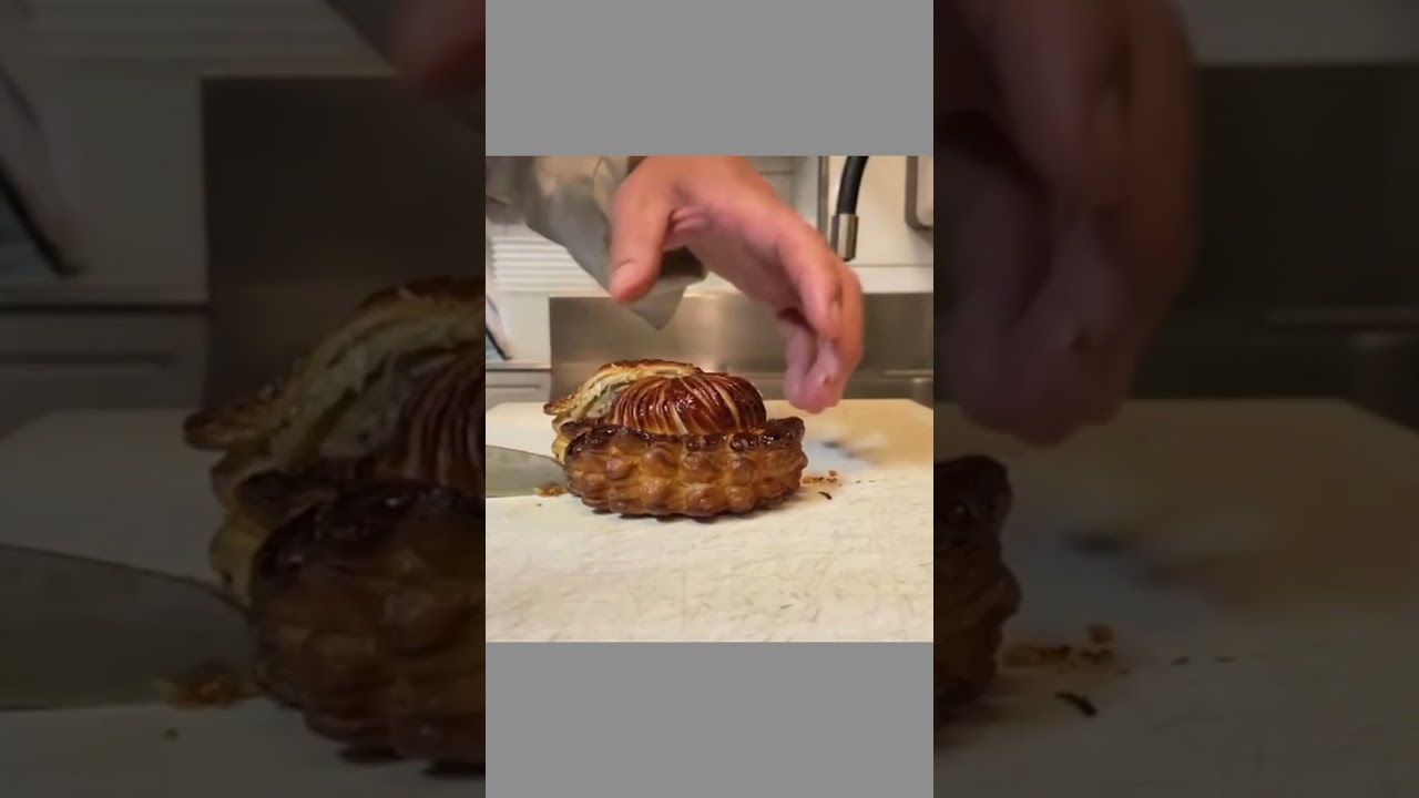 トリュフとフォアグラのパイ包み PITHIVIERS DE TRUFFE NOIR ET FOIE GRAS