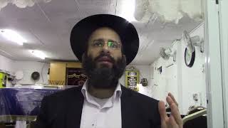 יחסי הורים וילדים, אייר תשפ''ה, בת ים (הרב אלחנן משה נחמנסון) - התמונה מוצגת ישירות מתוך אתר האינטרנט יוטיוב. זכויות היוצרים בתמונה שייכות ליוצרה. קישור קרדיט למקור התוכן נמצא בתוך דף הסרטון