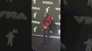 Download lagu French Montana Arrives At The 40th MTV VMAs mp3
