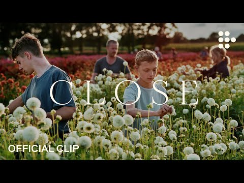 Thumbnail of the video: Official Clip