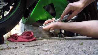 Torque Wrenching Oil Drain Plug