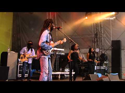 Julian Marley - RUNNING AWAY  live @ Summerjam Festival Cologne 2010