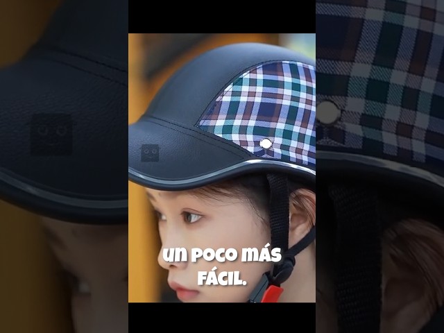 Vídeo relacionado con Marvel Avengers Gorra y Gafas de Sol para Niños, Gafas de Sol Protección UV, Gorra de Verano, Gorro de Beisbol Infantil | Azul