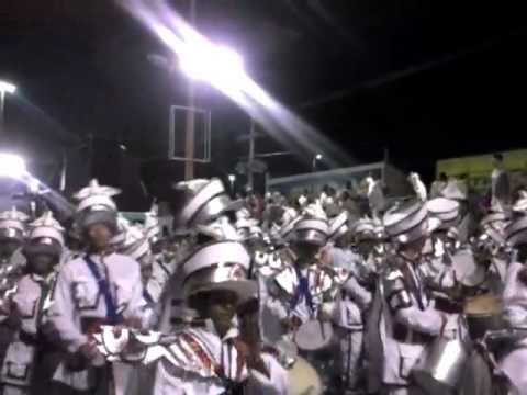 Desfile do academicos do engenho da rainha 2013