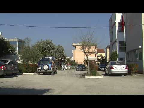 Top News-143 kg kokainë me imazhin e Escobar/Lirohet nga burgu i arrestuari Erion Peti