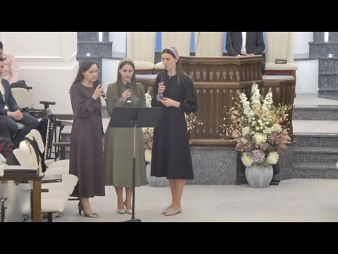 Grup surori • Cu mulți ani în urmă / Betleem Bivolarie