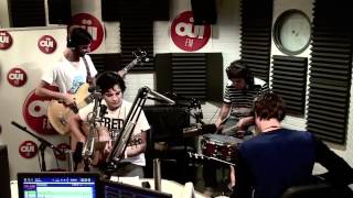 Session acoustique OÜI FM Kid Bombardos - Stuck In The Middle With You (reprise)