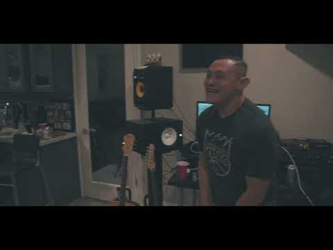 Sai Wa Si Bor Thim Kun (Remix) - DJ Dee Saelee X Harry