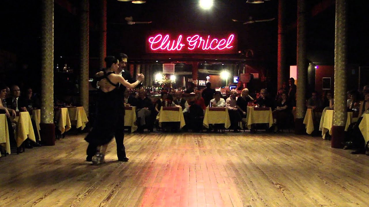 Video thumbnail for Tango A Don Agustin Bardi Paula Franciotti & Orlando Scarpelli Exhibición en Milonga Gricel