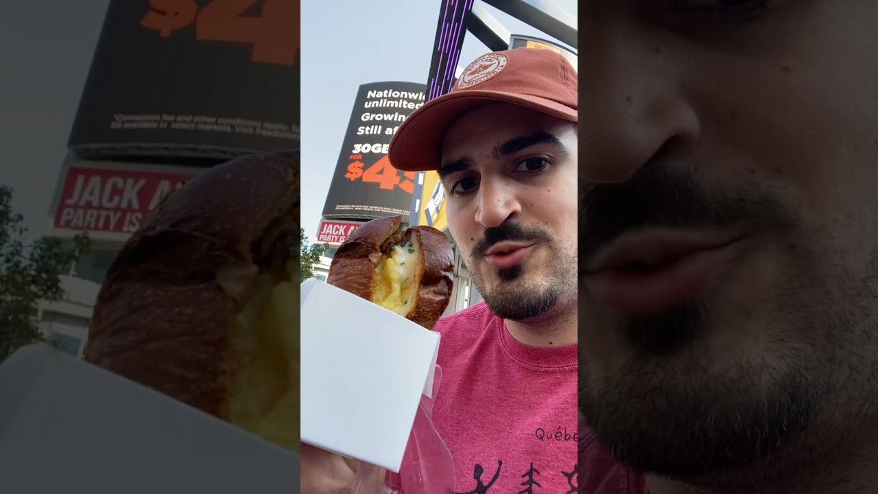 This egg sandwich is out of this world! Location: Dunda’s, Toronto. #shorts #toronto #eggsandwich