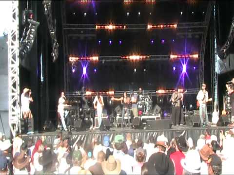 Star de Azlan - Dance With Rain & Texas When I Die