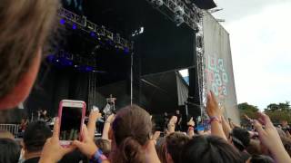 Machine Gun Kelly Kiss The Sky Live at Lollapalooza 2017