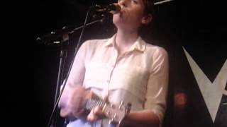 Allo Darlin&#39; - Angela (Live @ Vortex Jazz Club, London, 03/07/13)