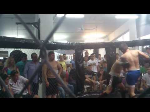 Niko Pjetri fight kick boxing