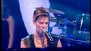 Delta Goodrem - Out Of The Blue @ TOTP UK 2004