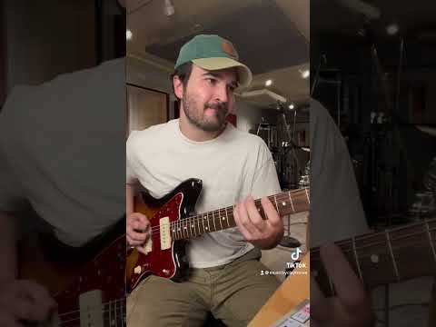 Mixolydian lick of the day! #caged #guitarriffs #guitartutorial #howtoplayguitar #guitarlesson