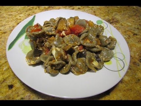 Orecchiette  di grano arso con melanzane e crema di salame piccante - facili e veloci