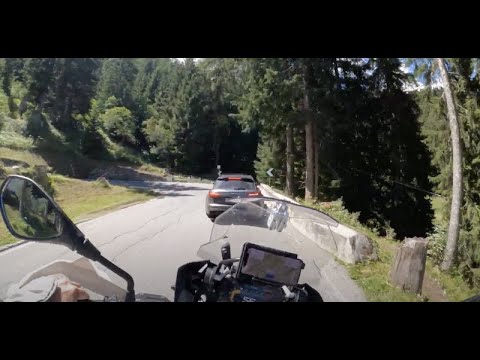 😎 STELVIO PASS - A quick run chasing an Audi RS6 on a BMW GS 1250 😎