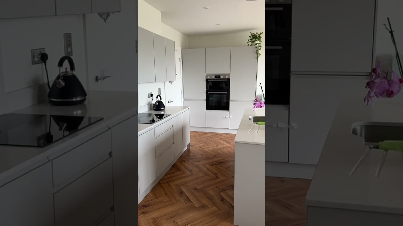 Oak Robust Fumed Herringbone #herringbone #floor #homedecor #house #laminatefloor #flooring #wooden