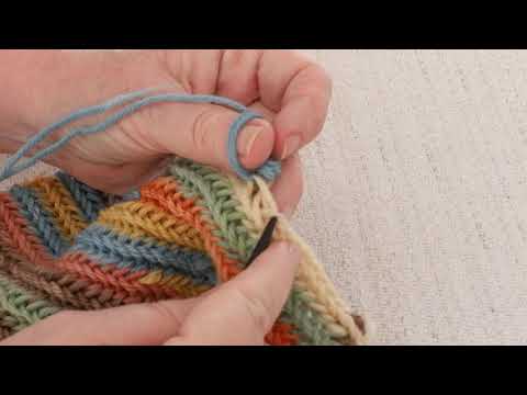 Nalbinding - Mammen Stitch Closeup #samicrafts #indigenouscrafts #nalbinding #duodji