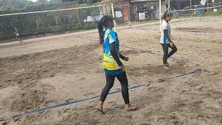 Download lagu Girls are not afraid of black #Lodaya beach volleyball court, Bandung #Beach volleyball players a... mp3