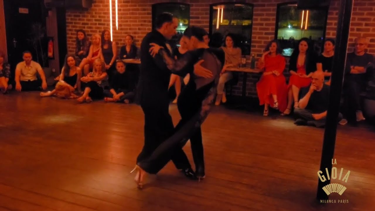 JONATHAN SPITEL & BETSABET FLORES (1/3)