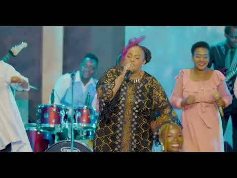 WI MUTHAKA - Rev Ruth Wamuyu (OFFICIAL LIVE VIDEO)