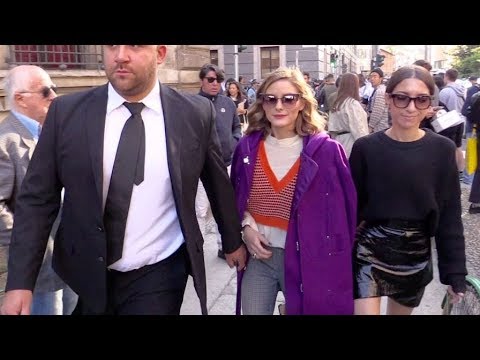 Fashion icon Anna Wintour and Olivia Palermo arrive at the Max Mara Fashion Show in Milan