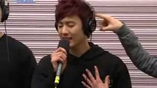 120114 TEEN TOP &#39;Girl Friend&#39; Live @Kiss the Radio