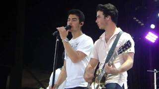 Jonas Brothers - BB Good (Soundcheck Chicago 8/7)