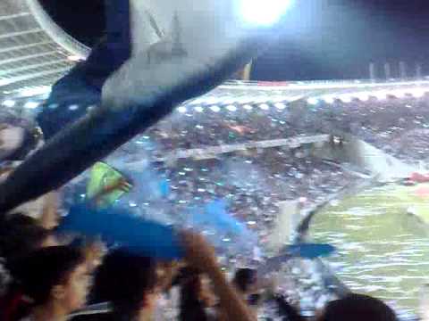 "Talleres - San Jorge (Recibimiento a la salida del equipo - 60 000 personas - Kempes lleno)" Barra: La Fiel • Club: Talleres