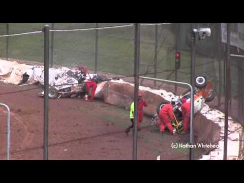 Big Wingless Sprint Crash - Sydney Speedway 16-2-13