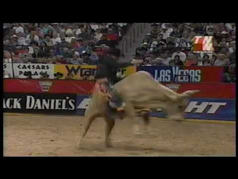 Adriano Moraes vs Cujo - 00 PBR Finals (87 pts)