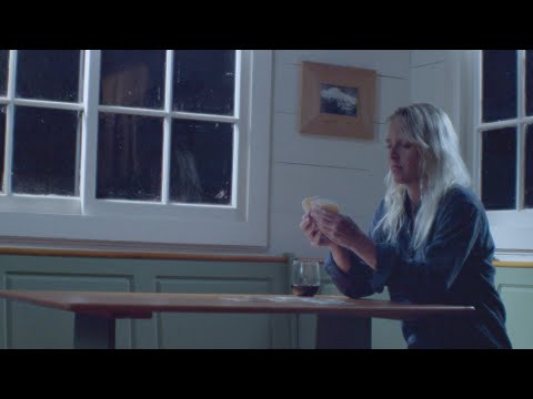 Lissie - Night Moves (Official Video)