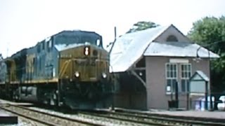 preview picture of video 'CSX Train Chugging Past Dickerson Station'