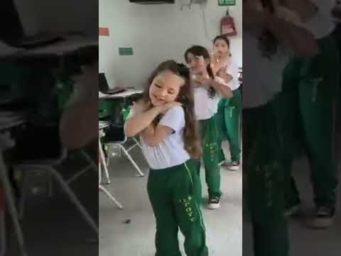 Avril en la escuela ARENALES - EBEJICO ANTIOQUIA