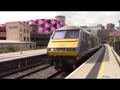 Trains at Birmingham Moor Street - 12/8/21