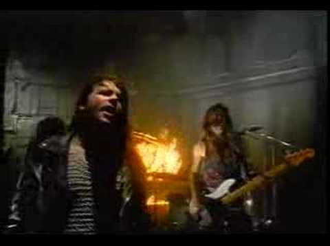 Iron maiden - wasting love(clip)