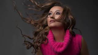 Jola Puci - Kalldremit Po M'shkon Si Shah