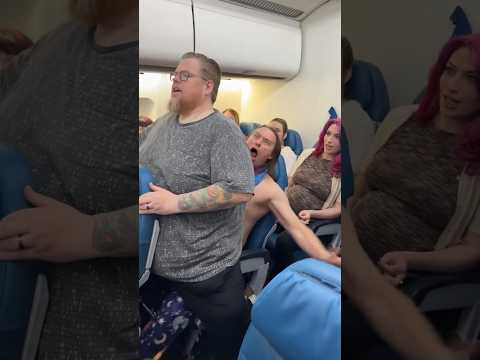 He wont try that again! #airplane #flight #usa #funny