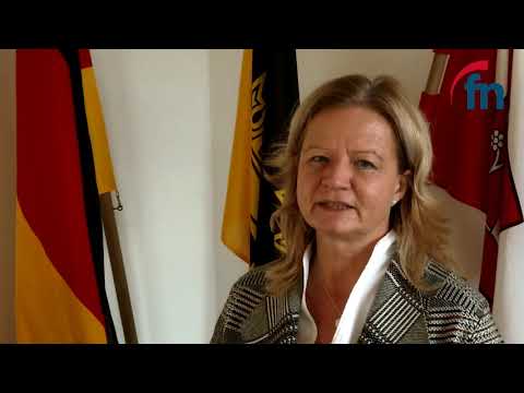 Kreisstadt ohne Schwimmbad? - by Fränkische Nachrichten