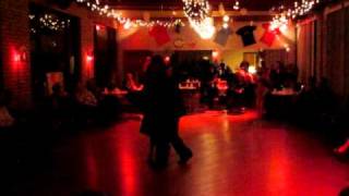 Alicia Pons and Ray Barbosa dance to el cielo y tu